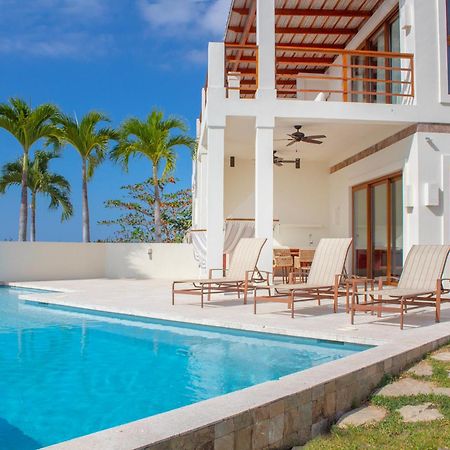 Las Verandas Hotel & Villas First Bight Екстериор снимка