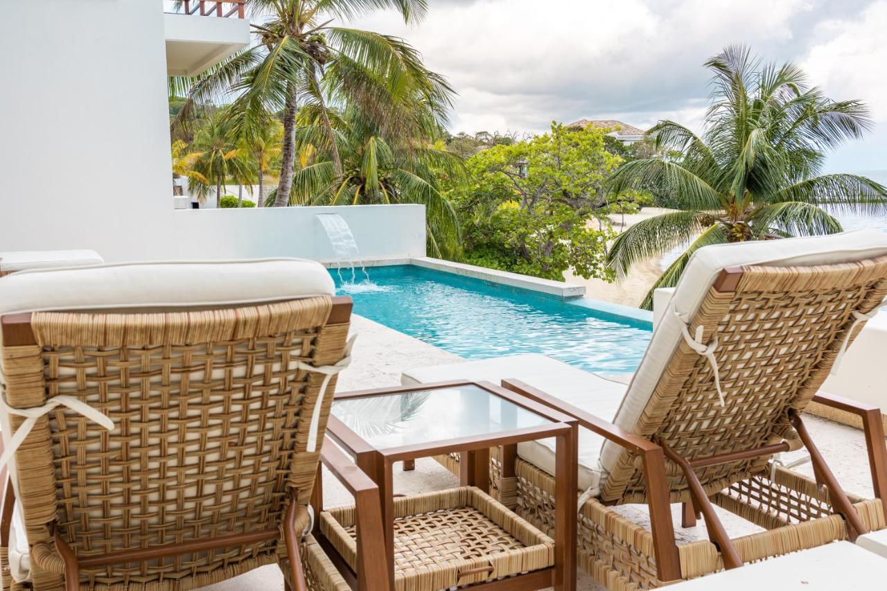 Las Verandas Hotel & Villas First Bight Екстериор снимка