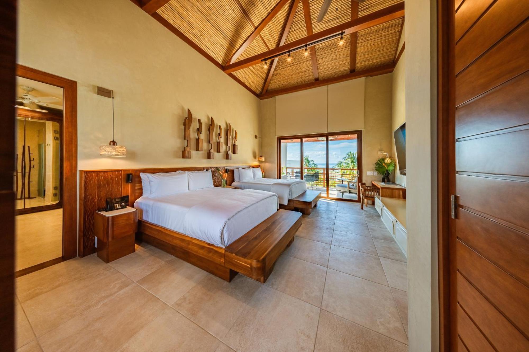 Las Verandas Hotel & Villas First Bight Екстериор снимка