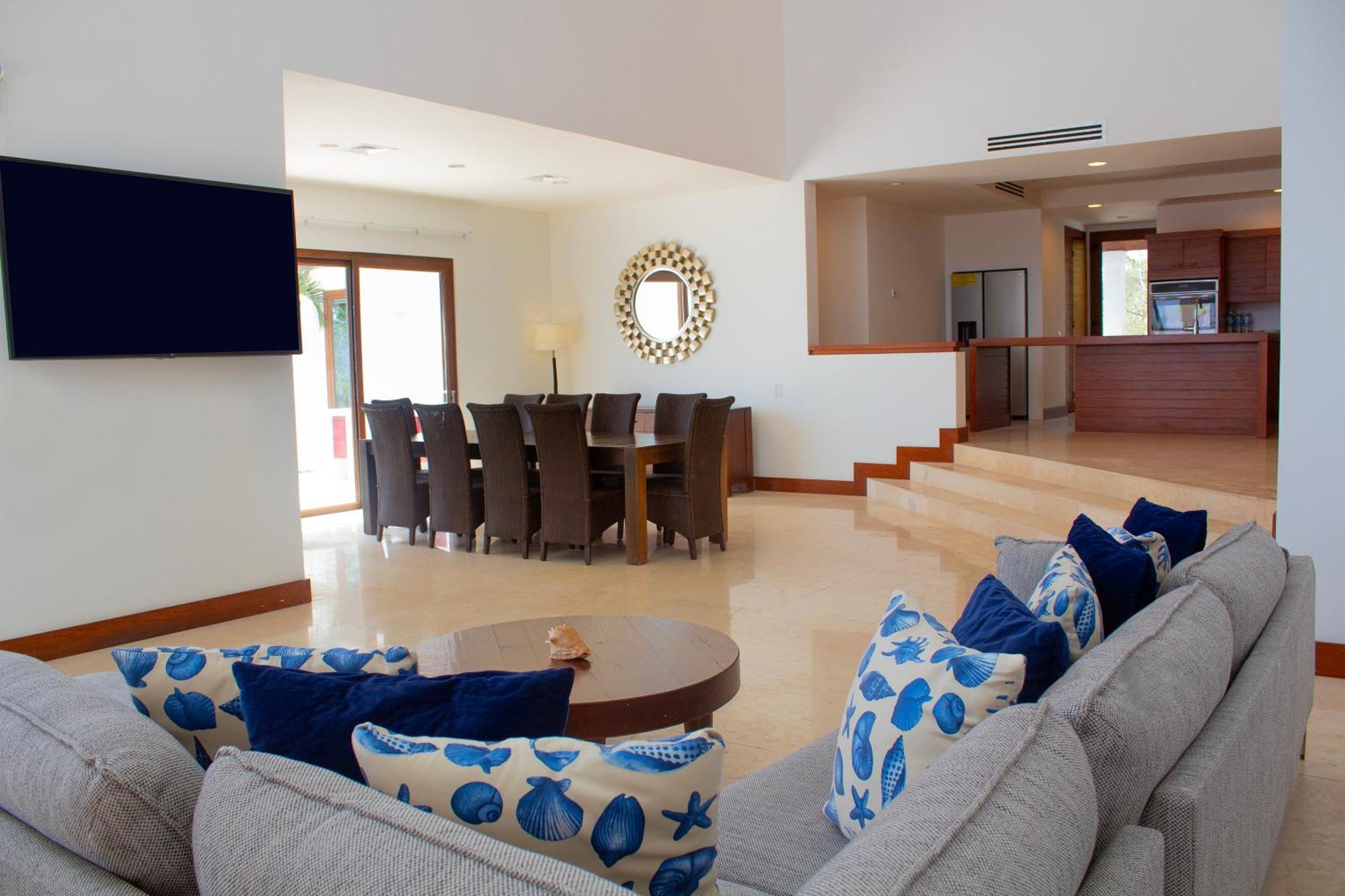 Las Verandas Hotel & Villas First Bight Екстериор снимка