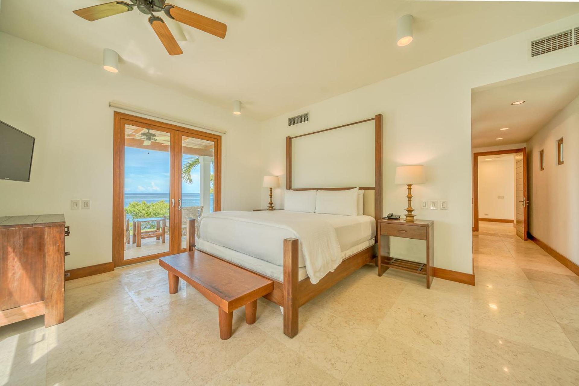 Las Verandas Hotel & Villas First Bight Екстериор снимка