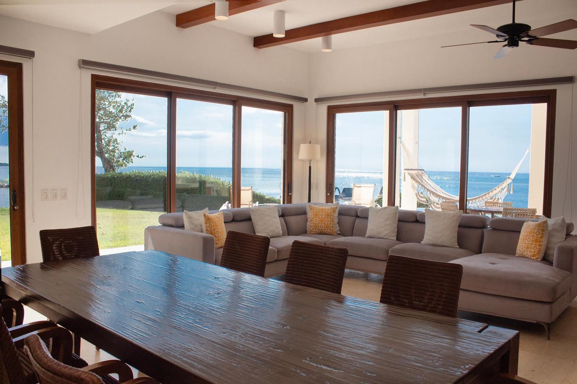 Las Verandas Hotel & Villas First Bight Екстериор снимка