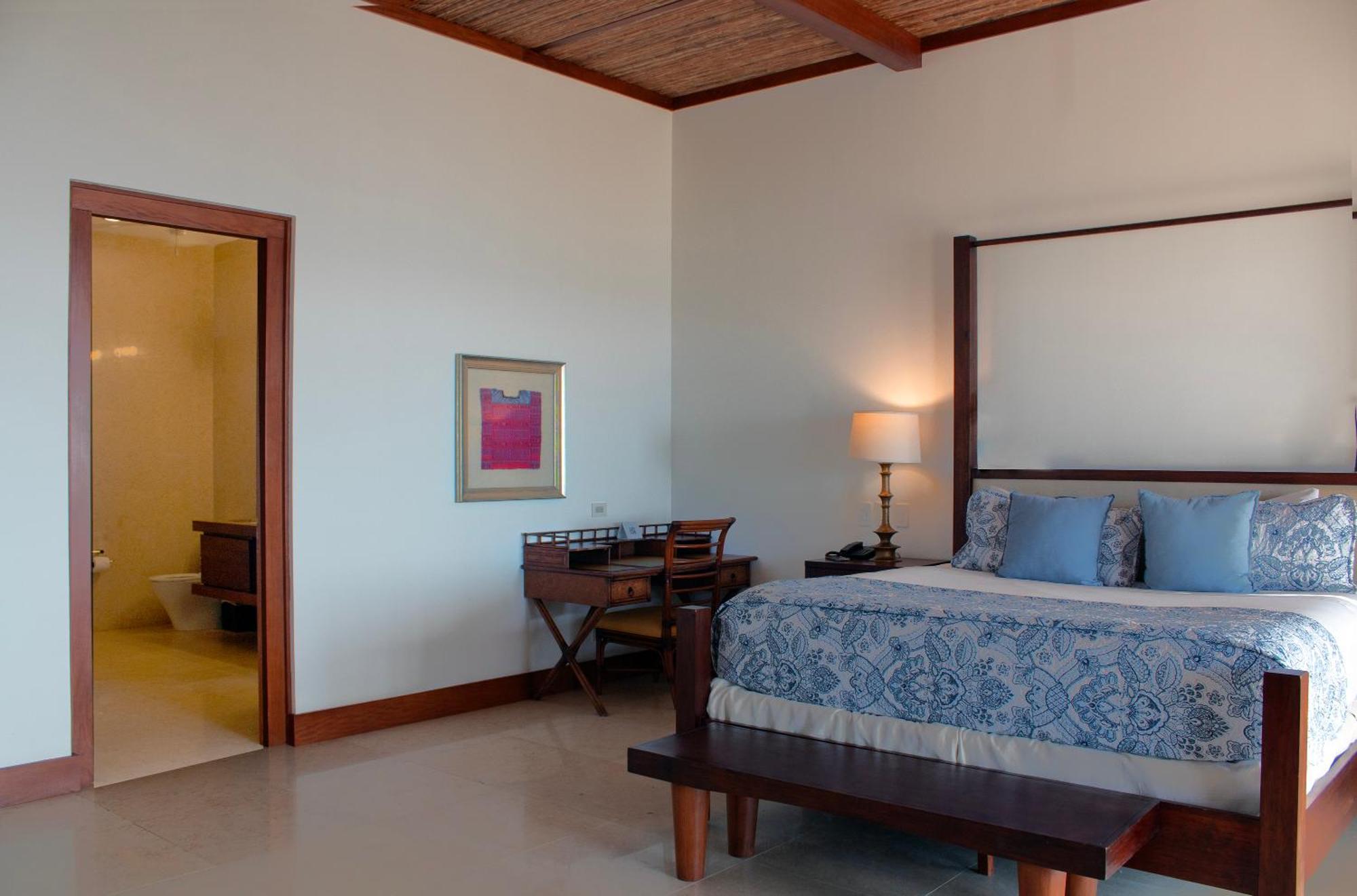 Las Verandas Hotel & Villas First Bight Екстериор снимка