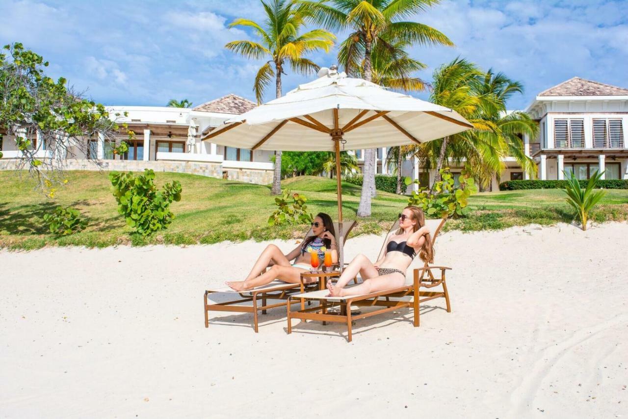 Las Verandas Hotel & Villas First Bight Екстериор снимка