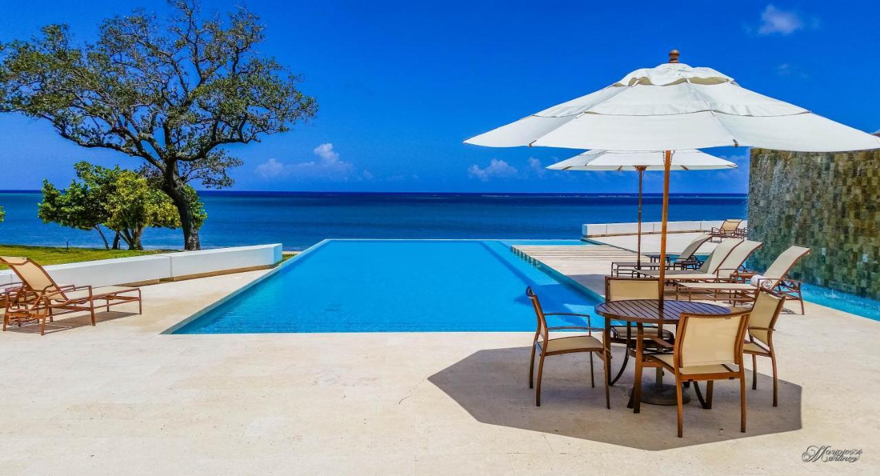 Las Verandas Hotel & Villas First Bight Екстериор снимка