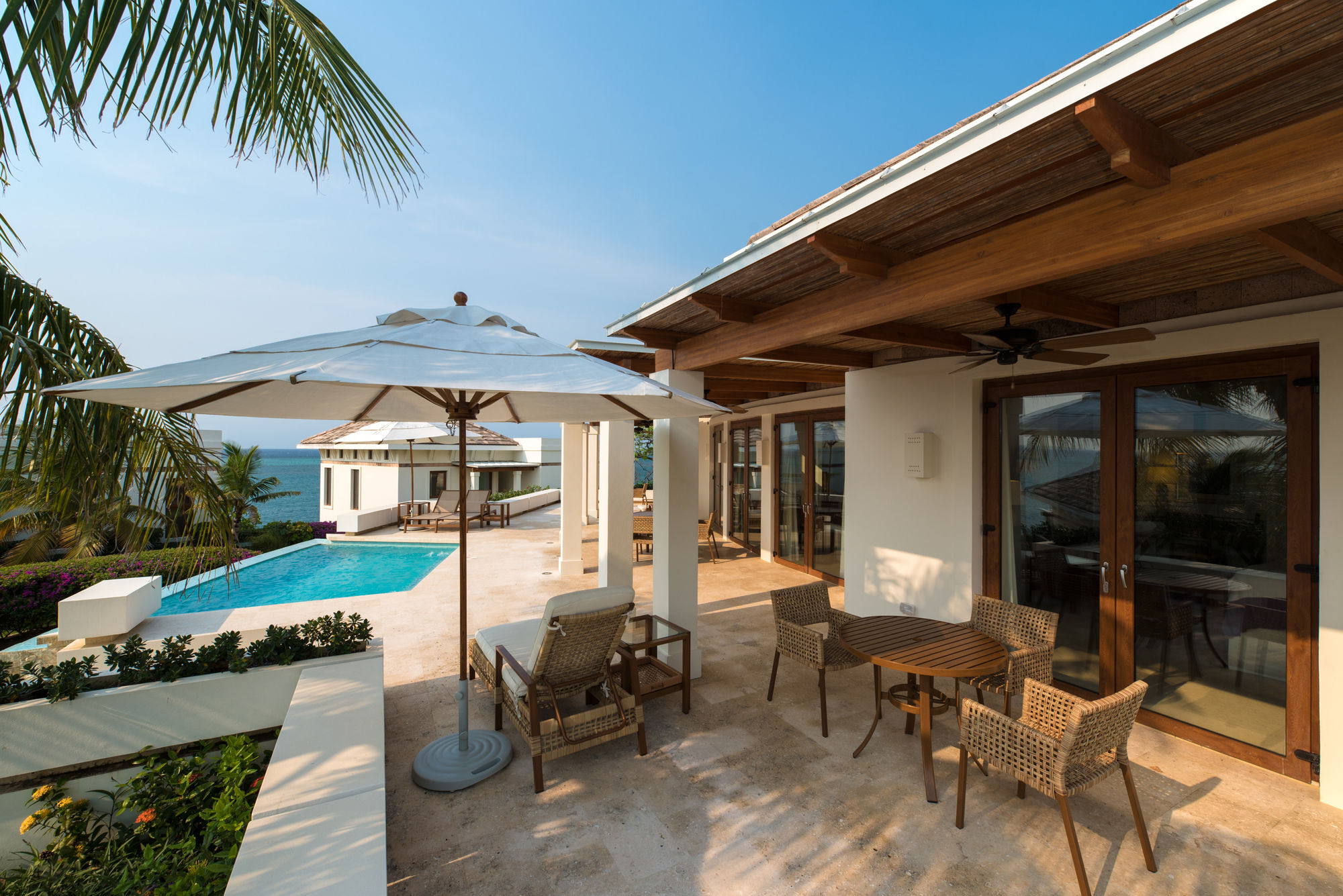 Las Verandas Hotel & Villas First Bight Екстериор снимка