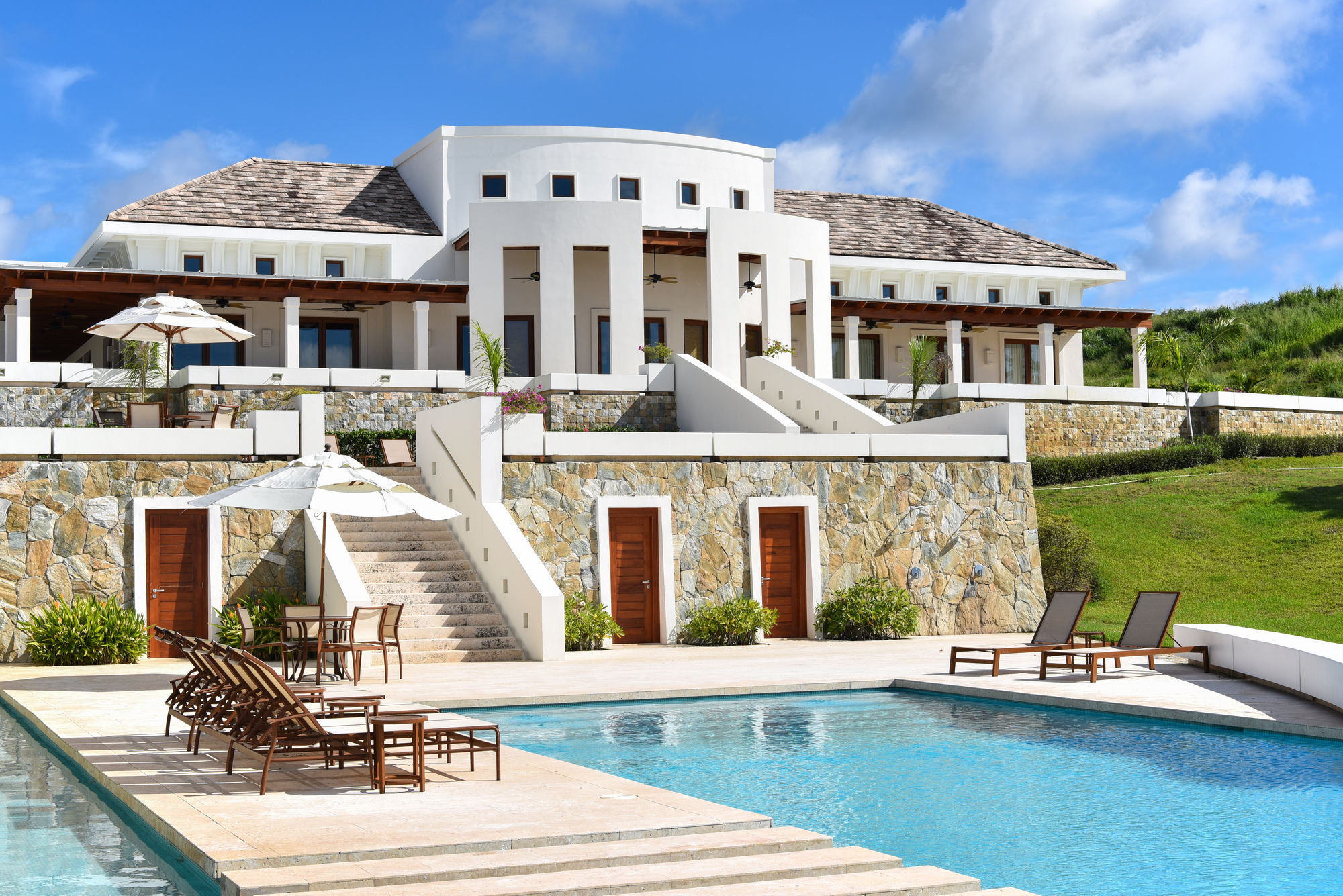 Las Verandas Hotel & Villas First Bight Екстериор снимка